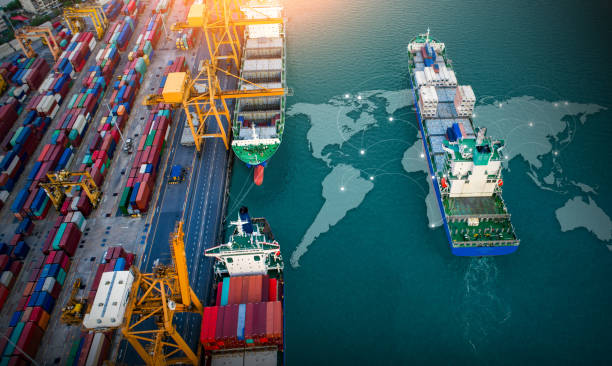exportacion e importacion. barcos con mercancía